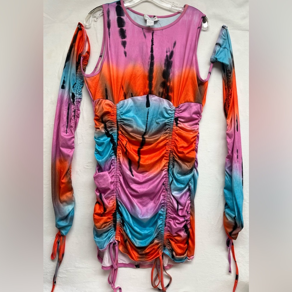 Festival ‘Ashley Stewart Curvy Girl’ Tie-Dye Ruched Bodycon Dress & Sleeve Set